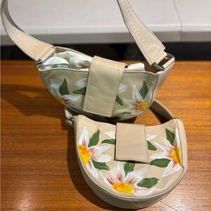 Claudia Ciuti Italy Leather Hand-Painted Daisy Shoulder Bags Pair